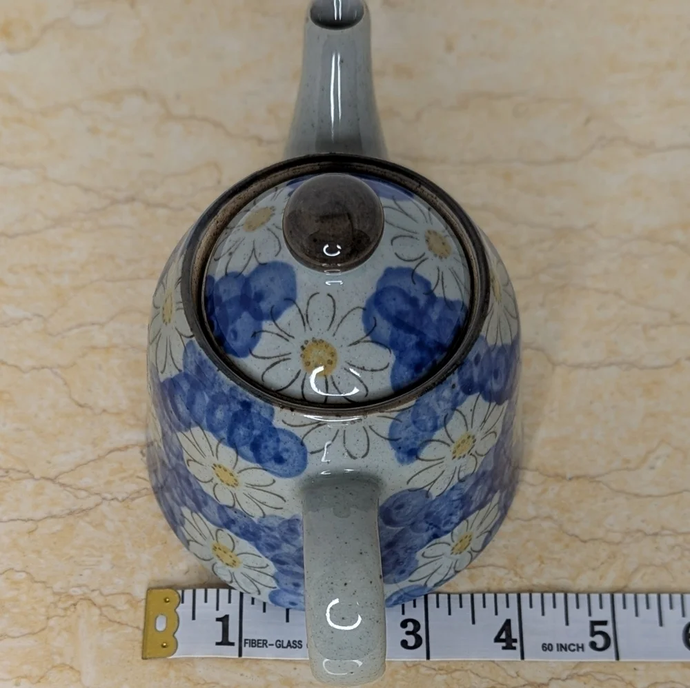 Vintage Ceramic Chinese Blue Daisy Floral Lidded Teapot Cottagecore